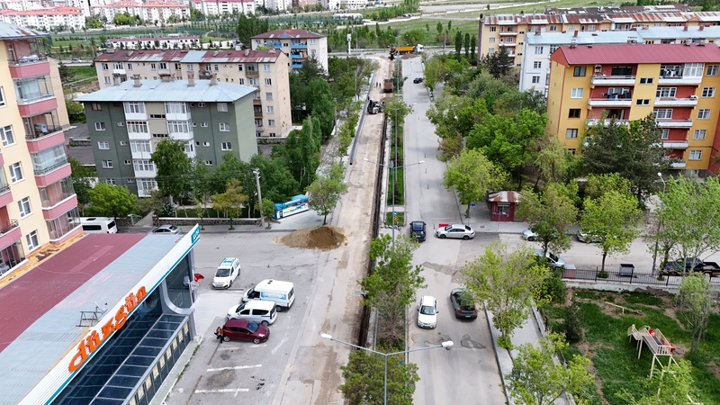 ESKİ, YENİŞEHİR'İN ALTYAPISINI YENİLİYOR