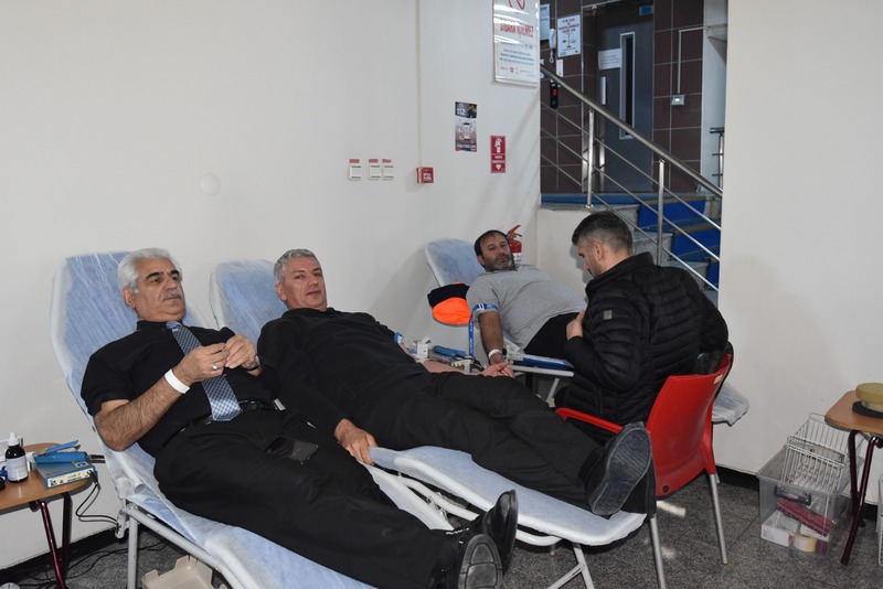 ESKİ'DEN KIZILAY'A KAN BAĞIŞI